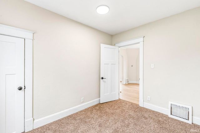 1434 E 4th Street, Mishawaka, IN 46544