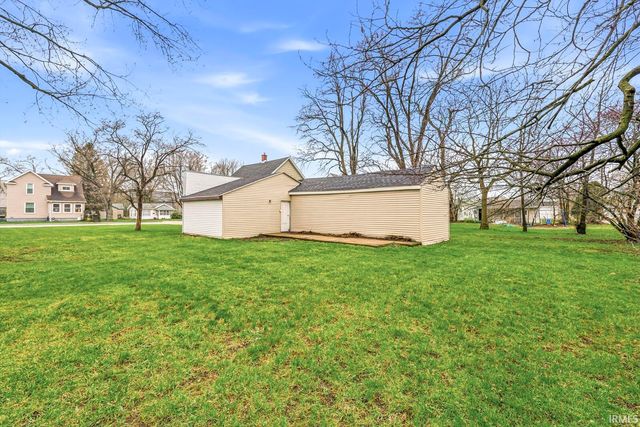 1434 E 4th Street, Mishawaka, IN 46544