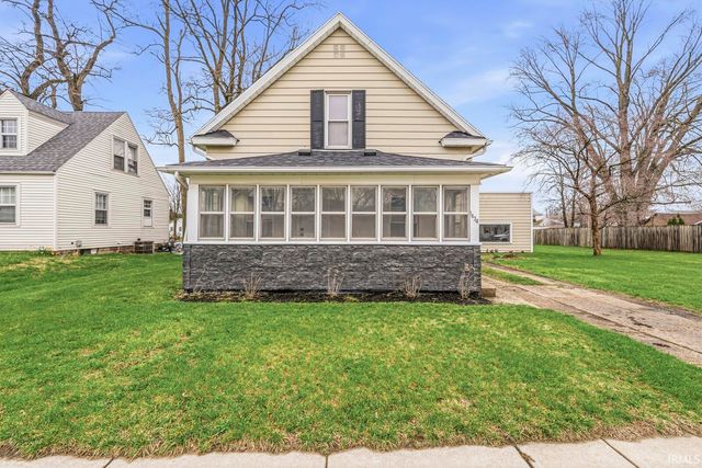1434 E 4th Street, Mishawaka, IN 46544