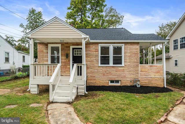 404 70TH PL, Capitol Heights, MD 20743