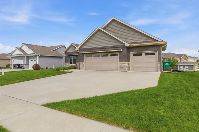 509 NW Somerset Court, Ankeny, IA 50023