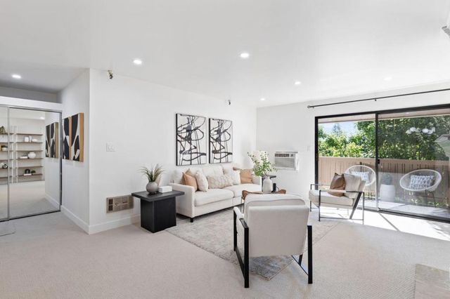400 Ortega Avenue 301, Mountain View, CA 94040