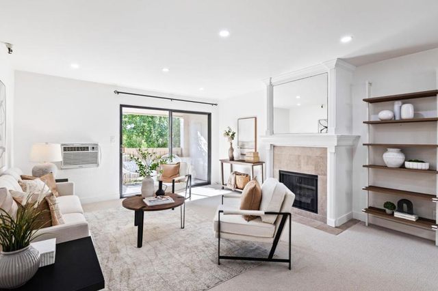 400 Ortega Avenue 301, Mountain View, CA 94040