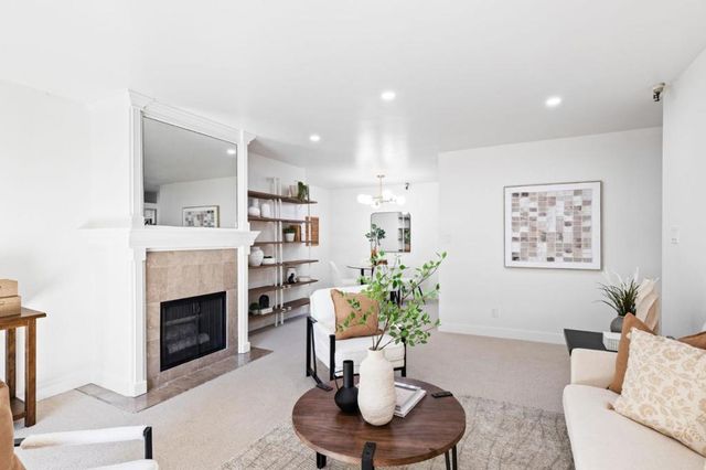 400 Ortega Avenue 301, Mountain View, CA 94040