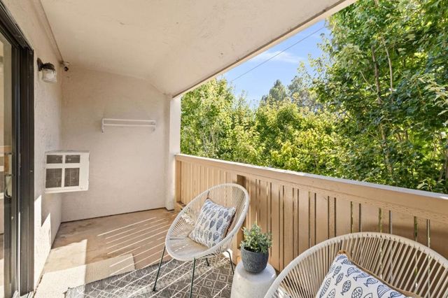 400 Ortega Avenue 301, Mountain View, CA 94040