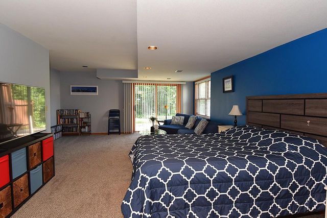 1232 Sunnyridge ROAD, Pewaukee, WI 53072
