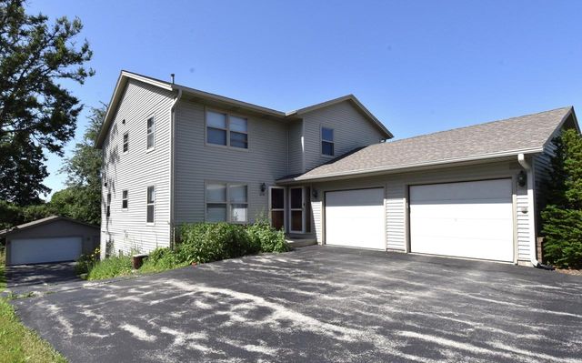 1232 Sunnyridge ROAD, Pewaukee, WI 53072