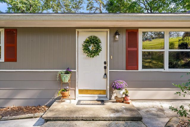 2211 Dividing Ridge Cemetery Road, Soddy Daisy, TN 37379