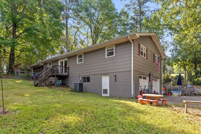 2211 Dividing Ridge Cemetery Road, Soddy Daisy, TN 37379