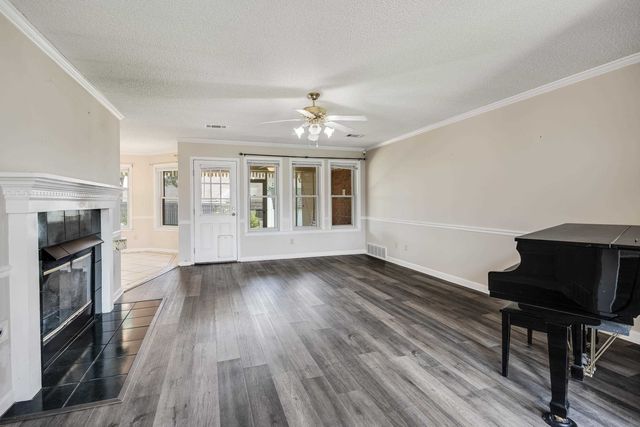 3565 EARLYNN DR, Bartlett, TN 38133