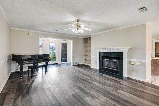 3565 EARLYNN DR, Bartlett, TN 38133