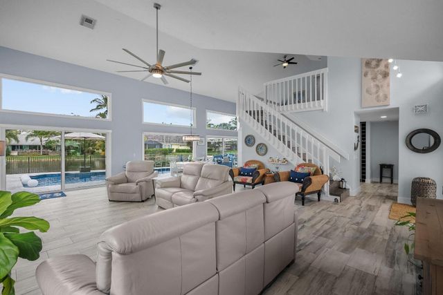 9029 SE Breeze Way, Hobe Sound, FL 33455