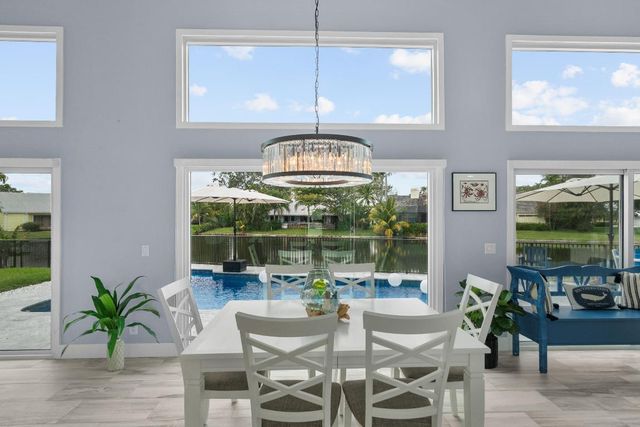 9029 SE Breeze Way, Hobe Sound, FL 33455