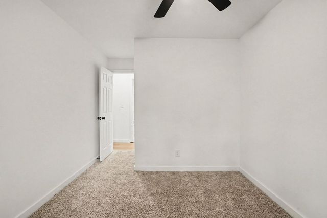 512 Aspen Dr, Clarksville, TN 37042