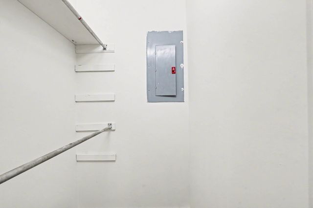 512 Aspen Dr, Clarksville, TN 37042