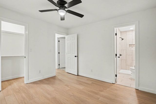 512 Aspen Dr, Clarksville, TN 37042