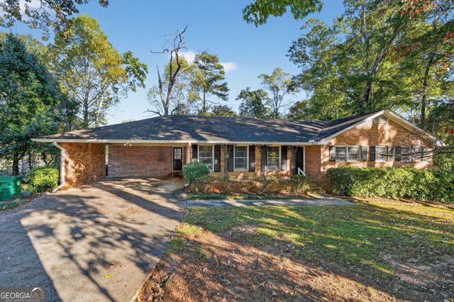 3132 Robindale Road, Decatur, GA 30034
