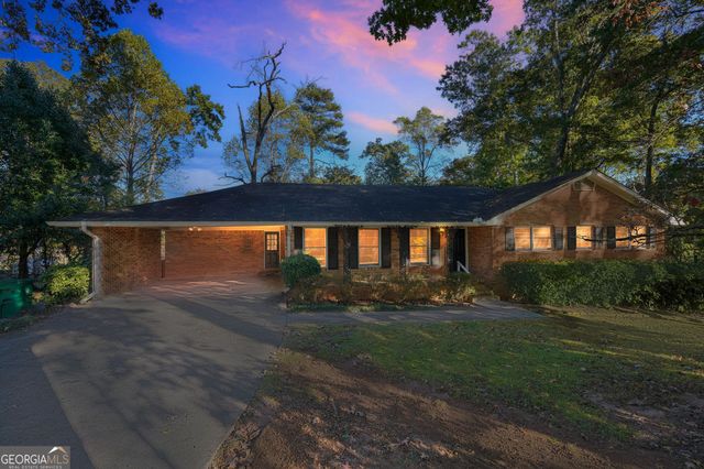 3132 Robindale Road, Decatur, GA 30034