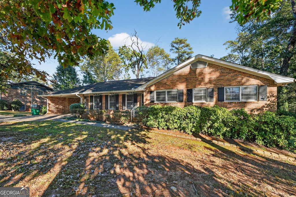3132 Robindale Road, Decatur, GA 30034