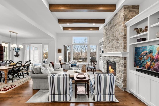 7070 Highland Court, Eden Prairie, MN 55346