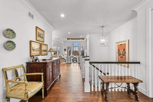 7070 Highland Court, Eden Prairie, MN 55346