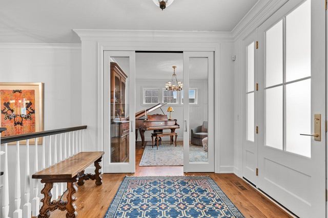 7070 Highland Court, Eden Prairie, MN 55346