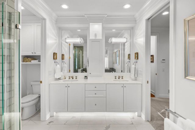 7070 Highland Court, Eden Prairie, MN 55346