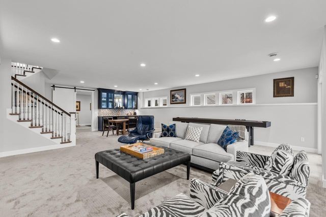 7070 Highland Court, Eden Prairie, MN 55346