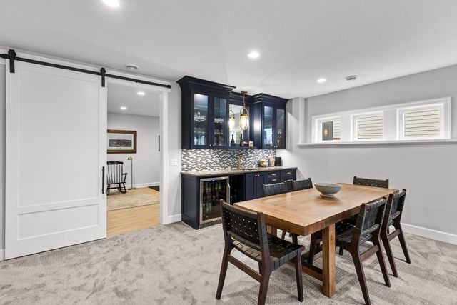 7070 Highland Court, Eden Prairie, MN 55346