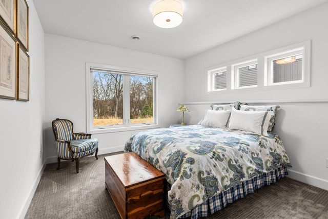 7070 Highland Court, Eden Prairie, MN 55346