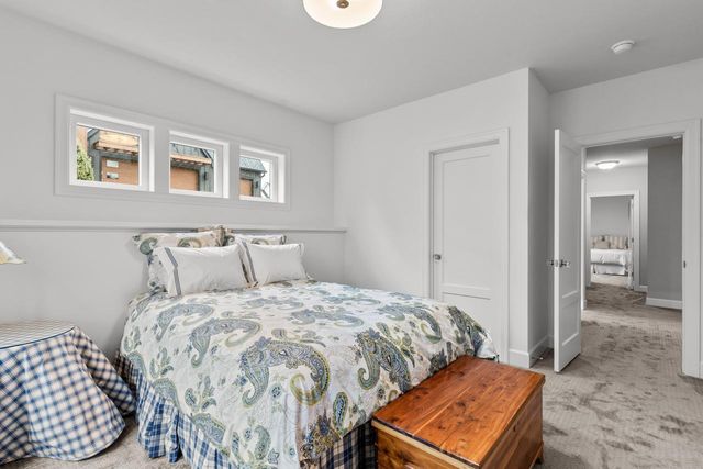 7070 Highland Court, Eden Prairie, MN 55346