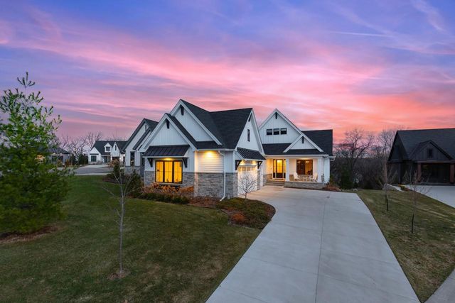 7070 Highland Court, Eden Prairie, MN 55346