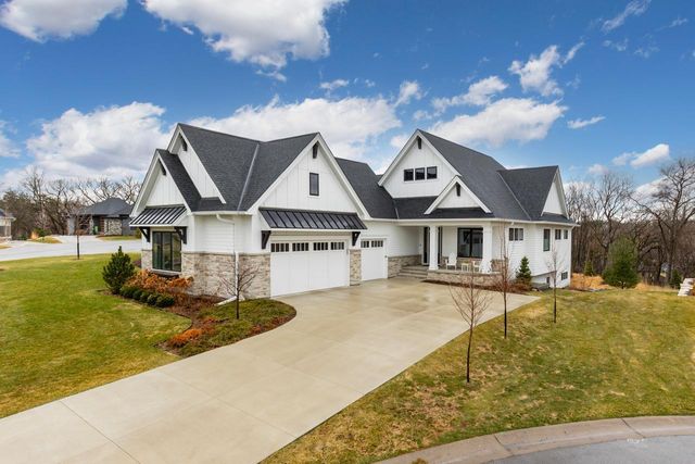 7070 Highland Court, Eden Prairie, MN 55346