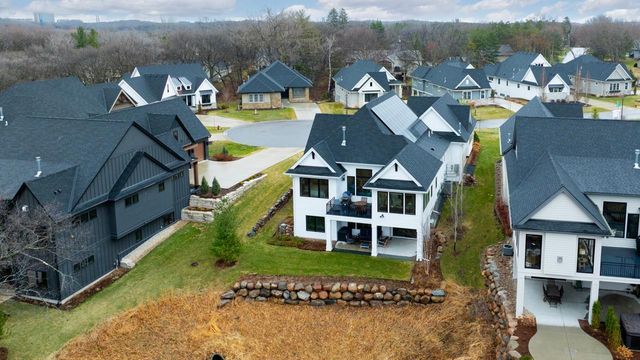 7070 Highland Court, Eden Prairie, MN 55346