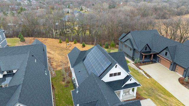 7070 Highland Court, Eden Prairie, MN 55346