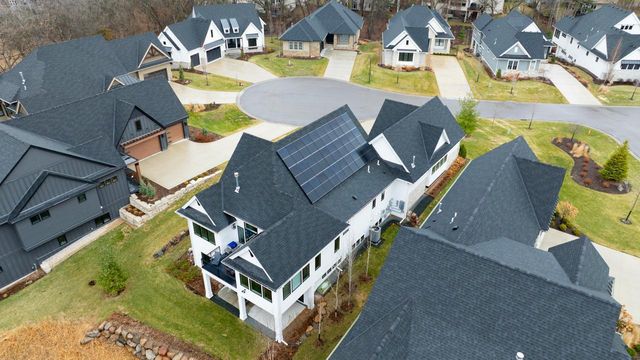 7070 Highland Court, Eden Prairie, MN 55346