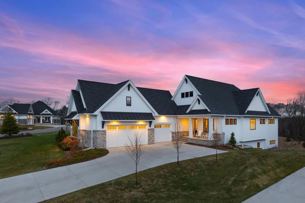 7070 Highland Court, Eden Prairie, MN 55346