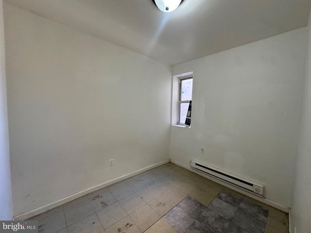 2305 S 7TH ST, Philadelphia, PA 19148
