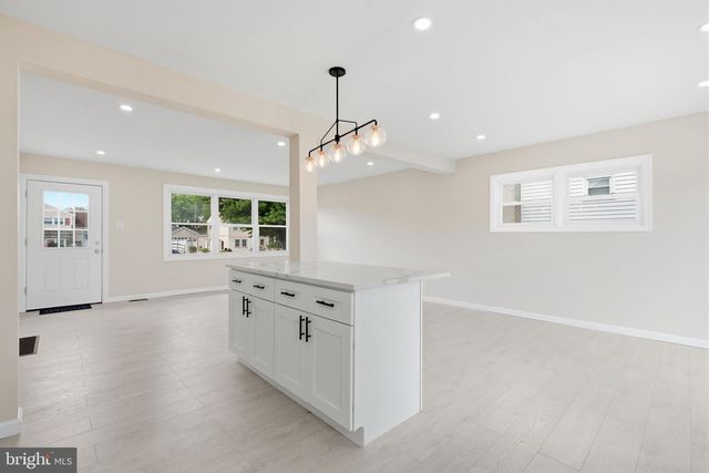 993 RIVIERA RD, Warminster, PA 18974