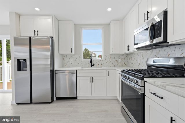 993 RIVIERA RD, Warminster, PA 18974