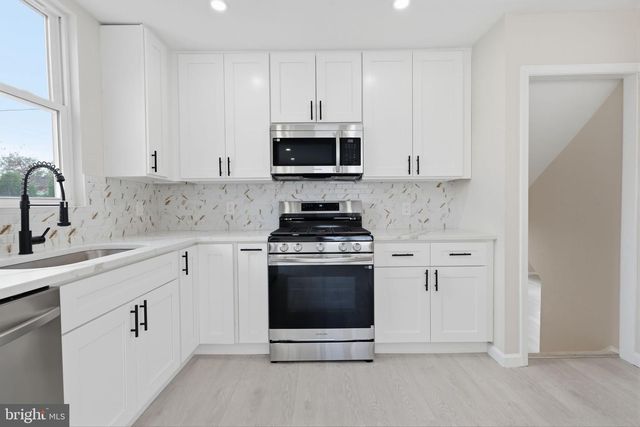 993 RIVIERA RD, Warminster, PA 18974