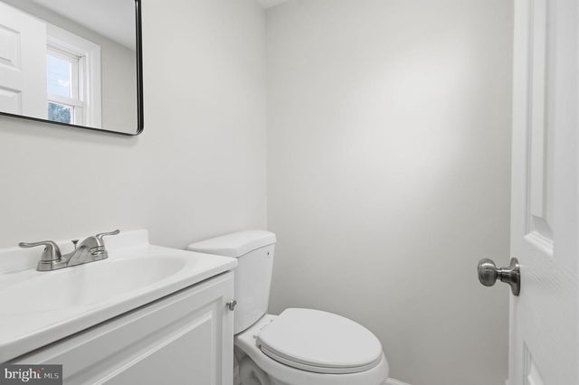 993 RIVIERA RD, Warminster, PA 18974