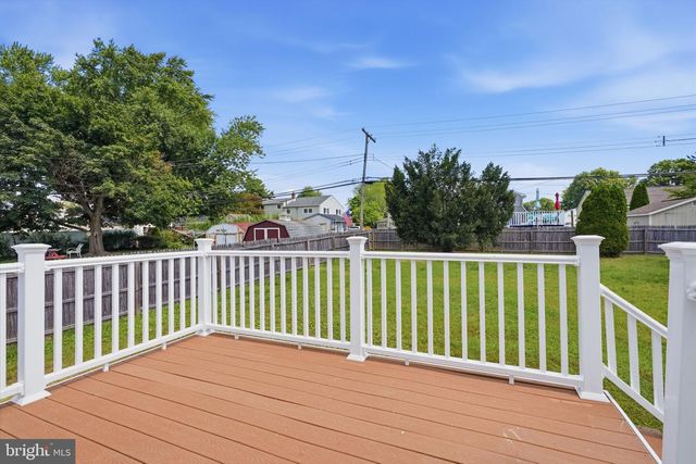 993 RIVIERA RD, Warminster, PA 18974