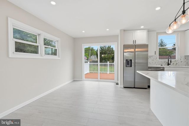 993 RIVIERA RD, Warminster, PA 18974