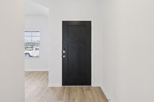 2227 Mustang Way, Seagoville, TX 75159