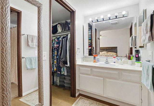 5715 Baltimore Drive 91, La Mesa, CA 91942