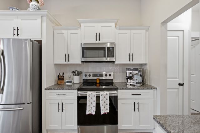 58 Harbor Pt, Lebanon, TN 37087