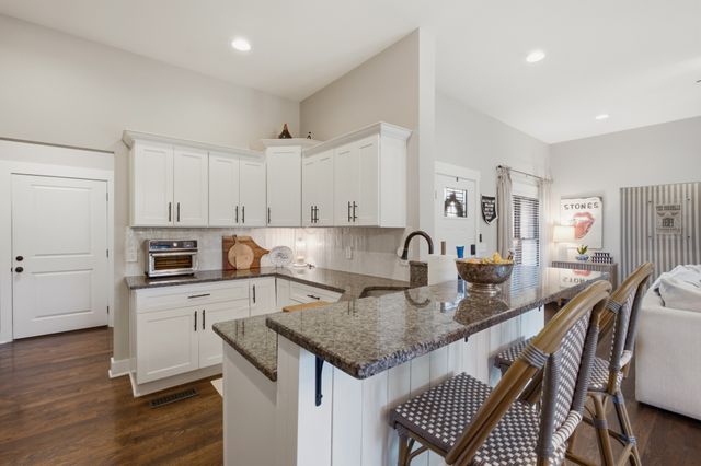 58 Harbor Pt, Lebanon, TN 37087