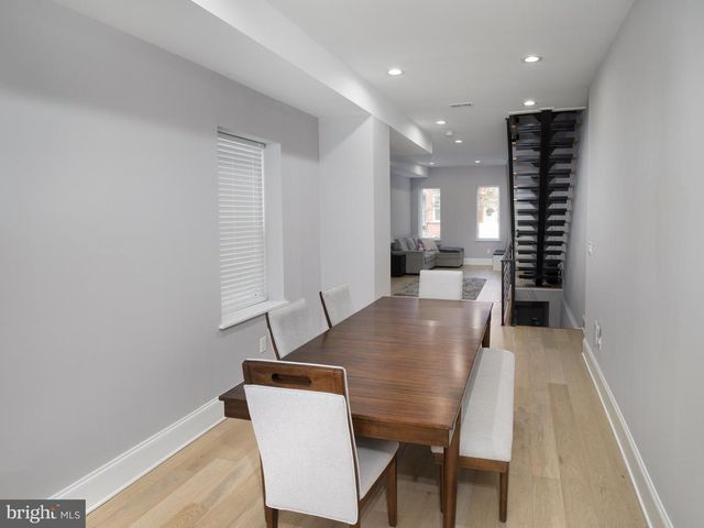 2168 E CUMBERLAND STREET, Philadelphia, PA 19125
