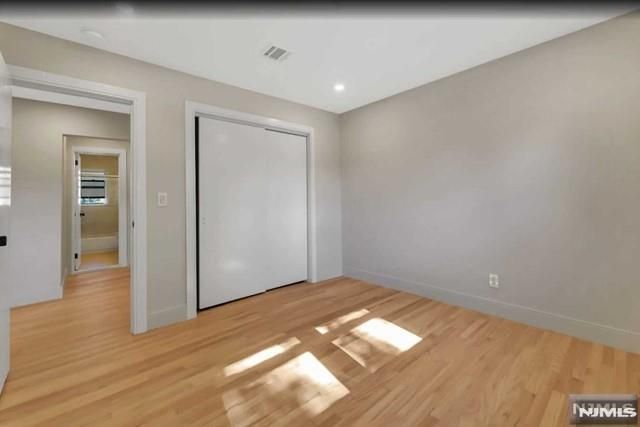 22 Greentree Terrace, Tenafly, NJ 07670